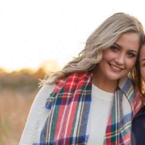 Meet your Posher, Ally