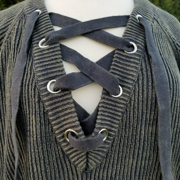 ▫️SOLD OUT▫️LAST▫️Plus Criss Cross Sweater - Picture 6 of 6