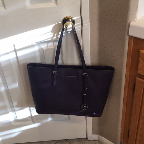 Michael Kors Handbags - Michael Kors Tote