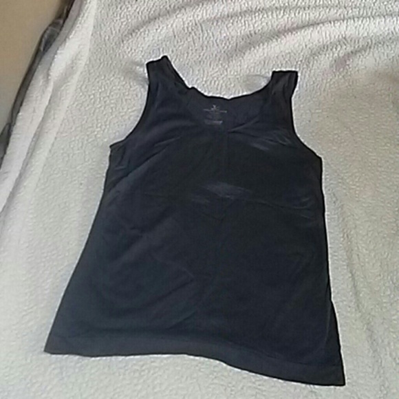 Tanktop - Picture 1 of 1
