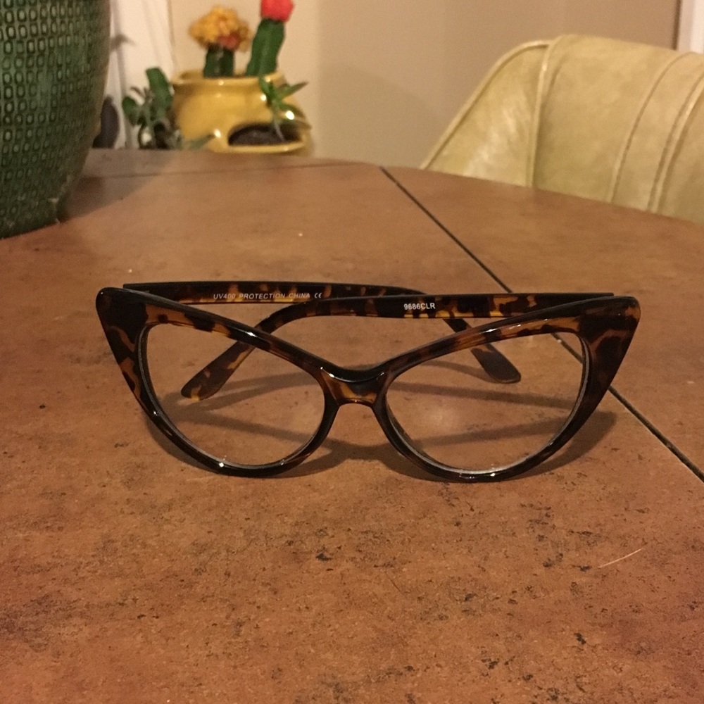 Cat eye fashion glasses