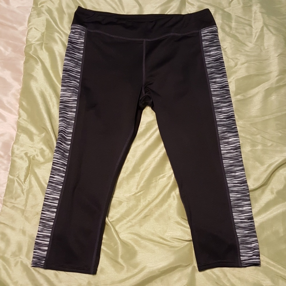 Capri length workout pants