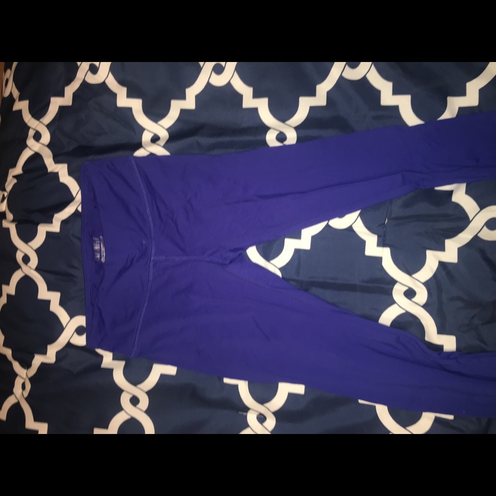 Blue workout leggings