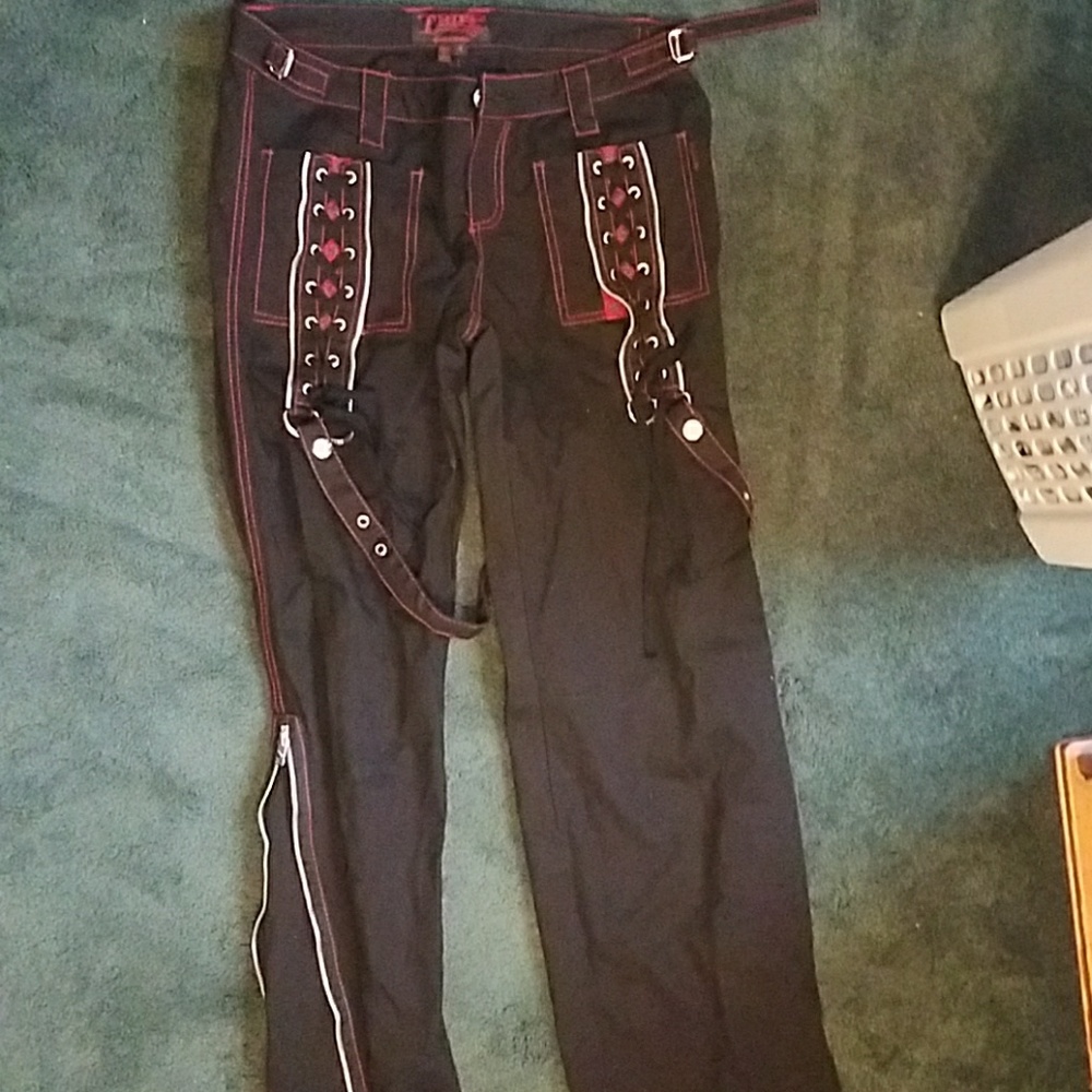 Nwot red and blk Tripp sz9