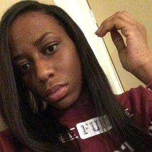 Meet your Posher, Crystal