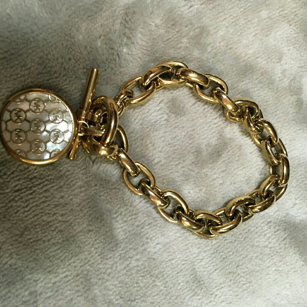 M.K. gold toggle bracelet 10% off
