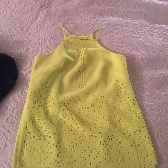 LASER-CUTWORK LIME TOP - Picture 5 of 8