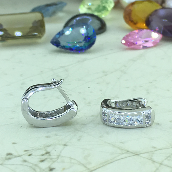 Matching Ring Earring & Pendant Sterlin Silver Set - Picture 3 of 7