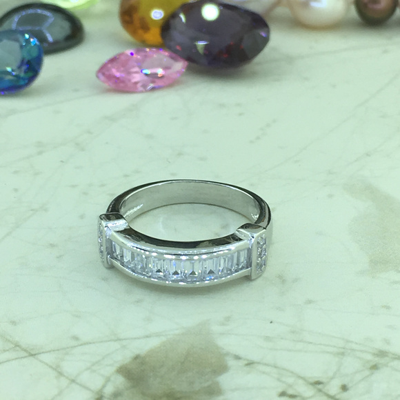 Matching Ring Earring & Pendant Sterlin Silver Set - Picture 2 of 7