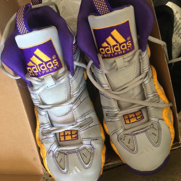 Adidas - Picture 3 of 5