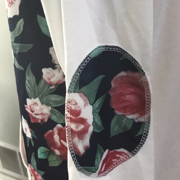 Floral Pullover Sweatshirt Arden Furtado Top NWT - Picture 3 of 6