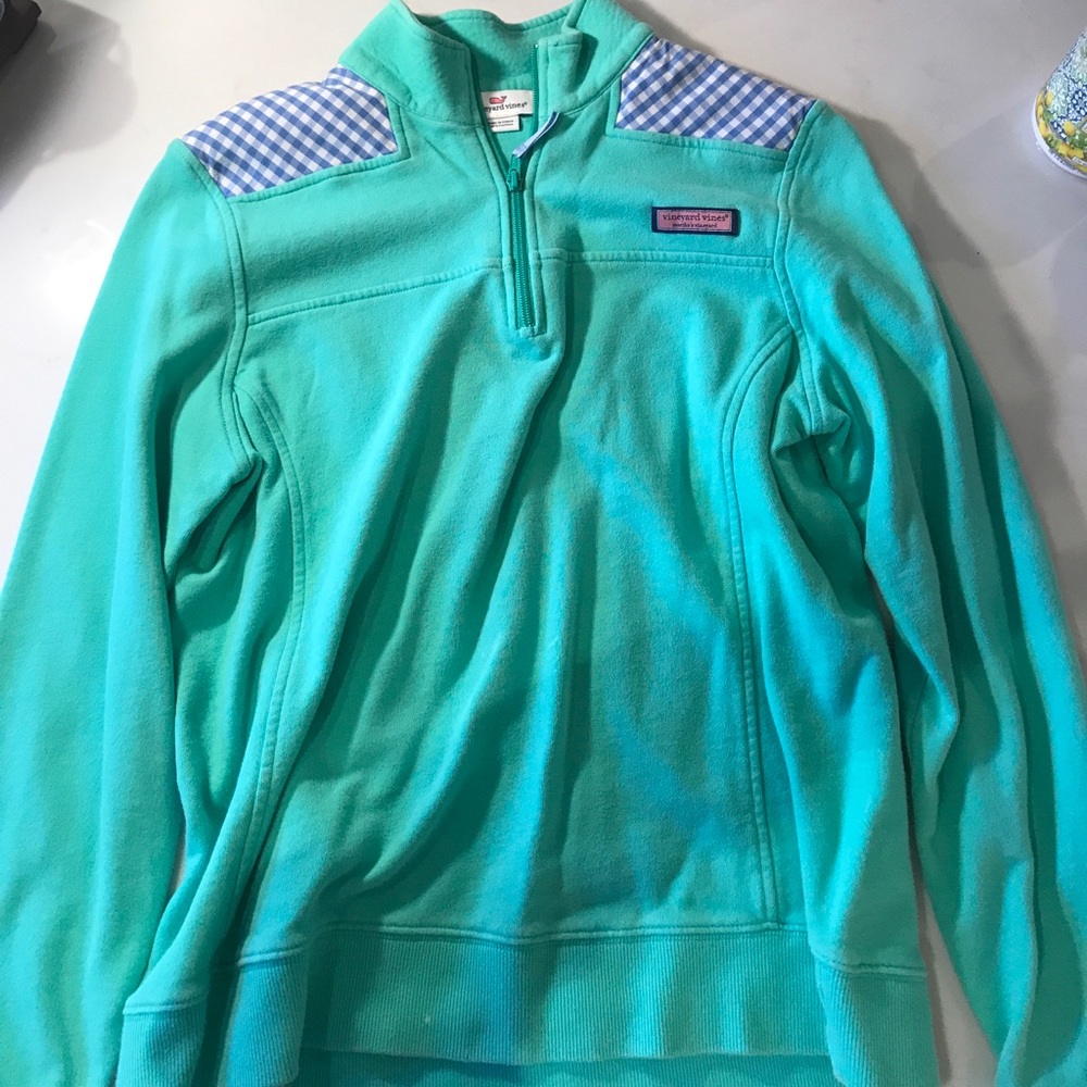 Cute pullover with fabric detailing