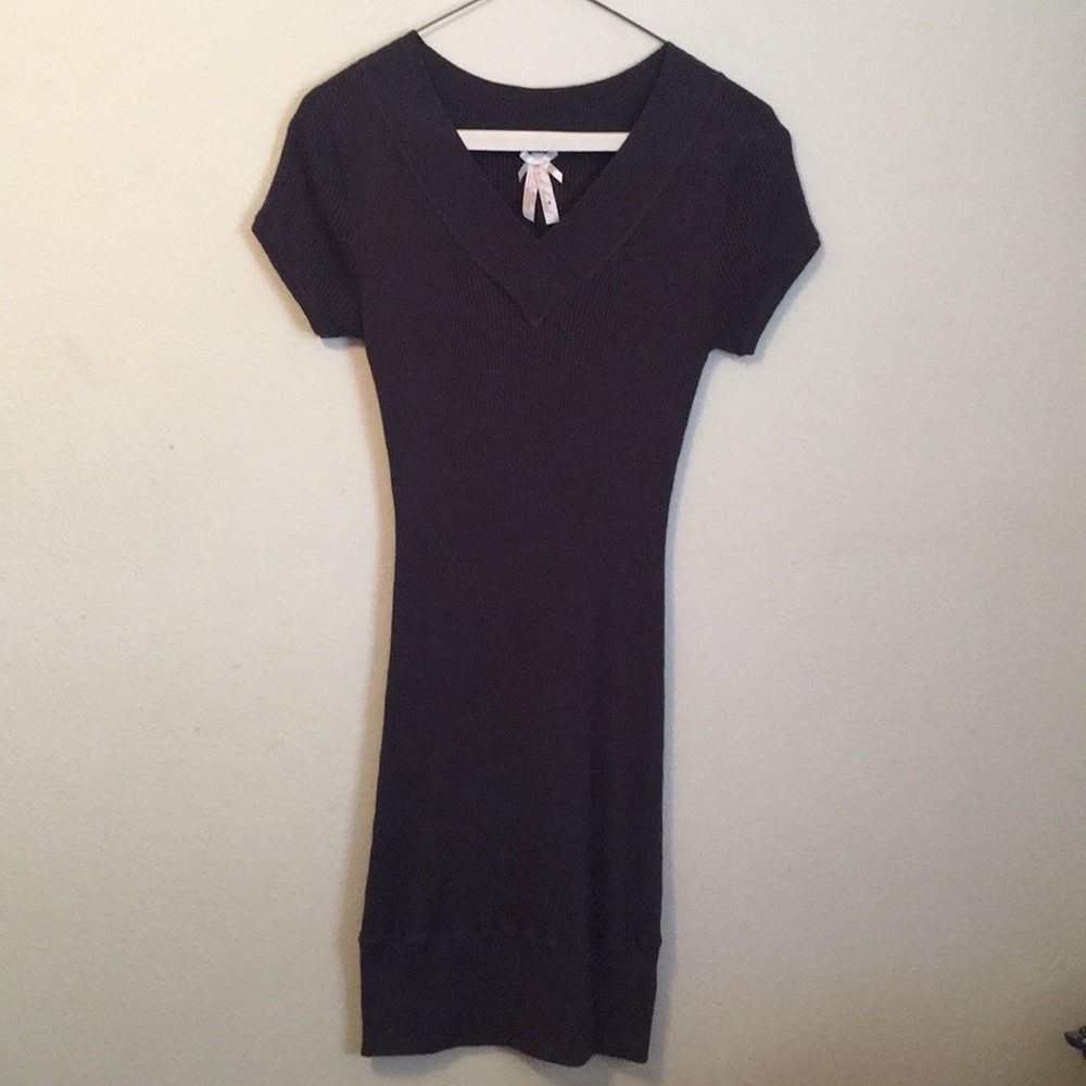 Long grey V-neck dress