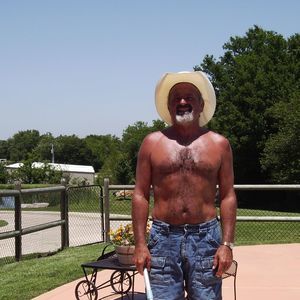 Meet your Posher, Leo