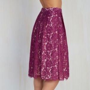Modcloth Reporting for Duty Lace Berry Skirt