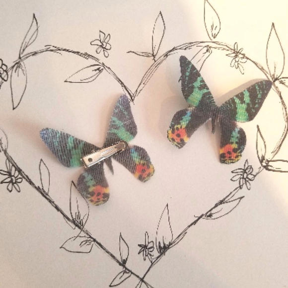 Green Red Black Silk Butterfly Hair Clips - Picture 3 of 3