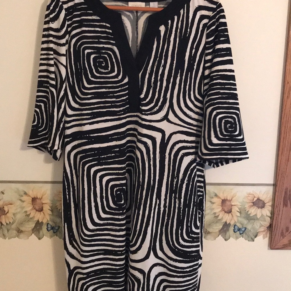 Dress - Picture 2 of 4
