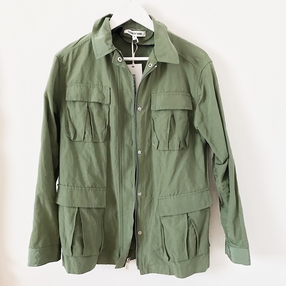 ᴇʟɪᴢᴀʙᴇᴛʜ ᴀɴᴅ ᴊᴀᴍᴇs “ɴɪᴋᴋɪ” ᴊᴀᴄᴋᴇᴛ Utility Jackets
