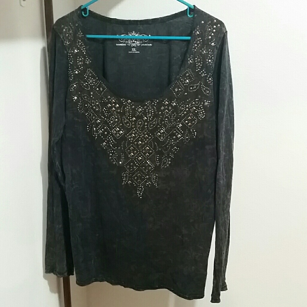 Long sleeve t shirt
