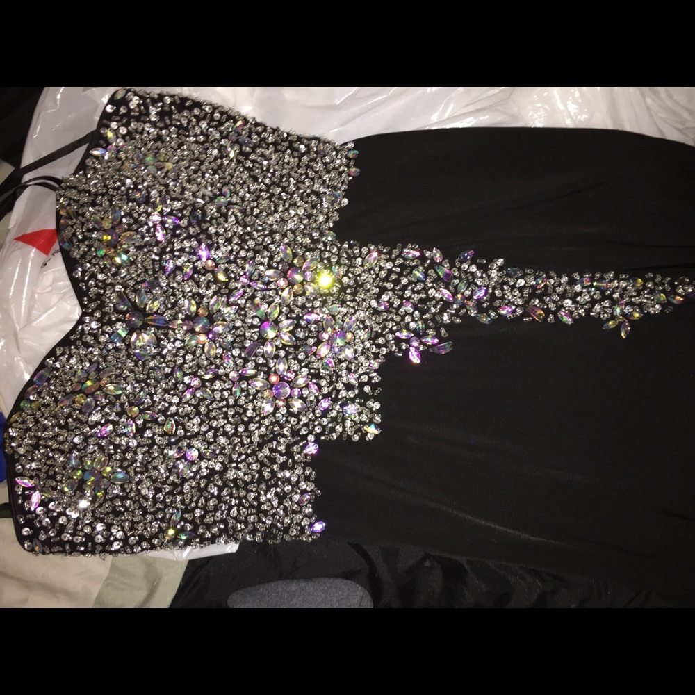 Black prom gown