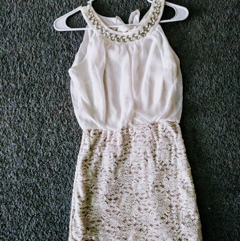 White lace dress