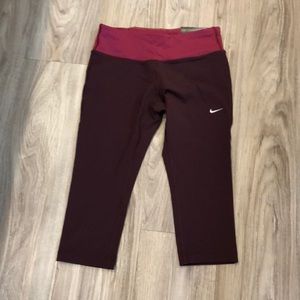 Nike dri fit capris