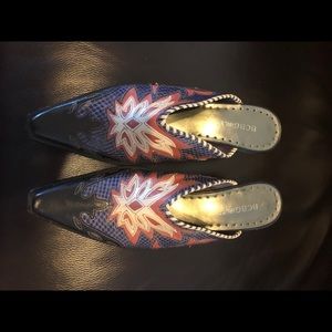 BCBGirls slip on mules 8.5