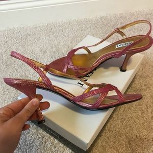 Alfani ‘Crosster’ pink/gold Heels