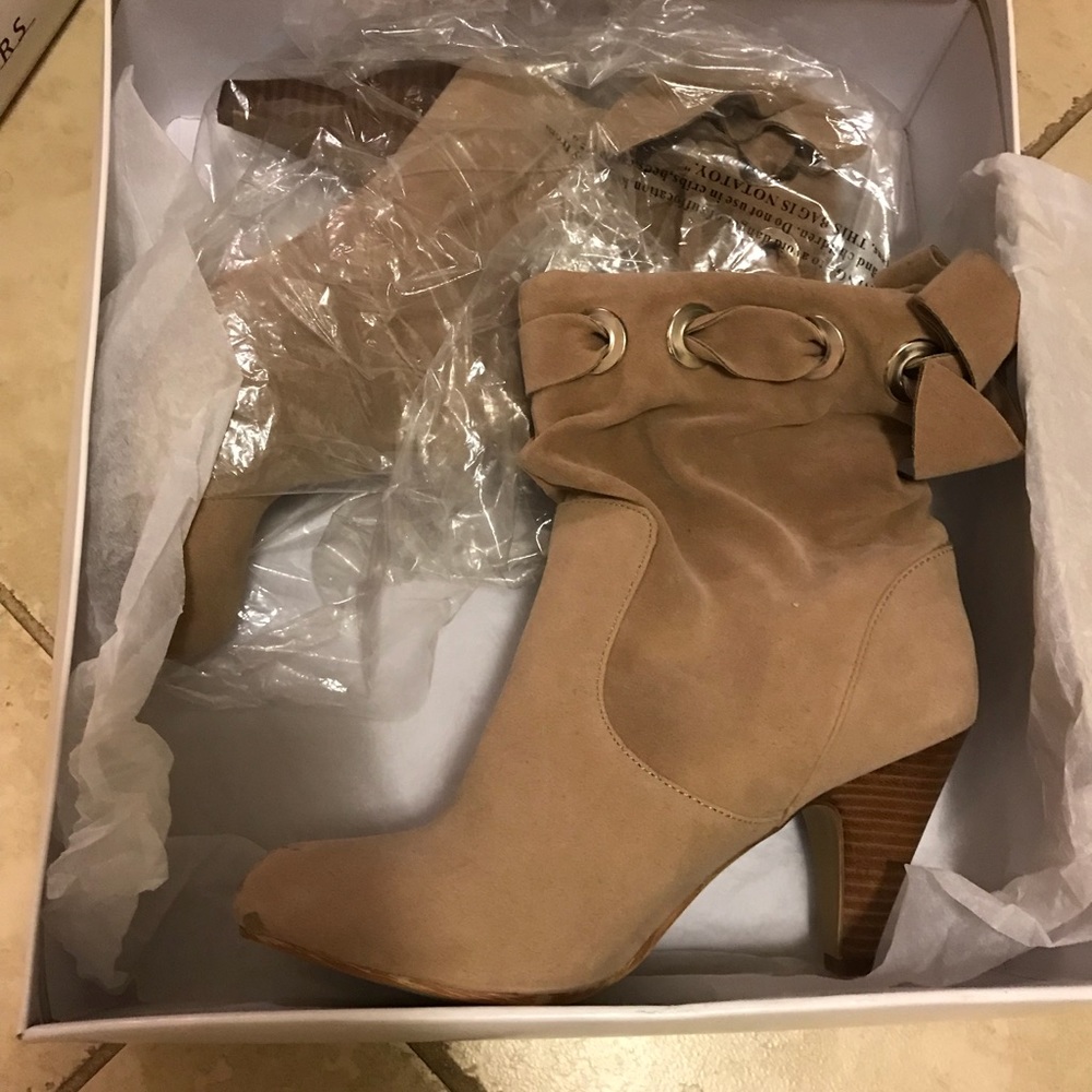 Tan booties!