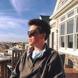 Meet your Posher, Ethan