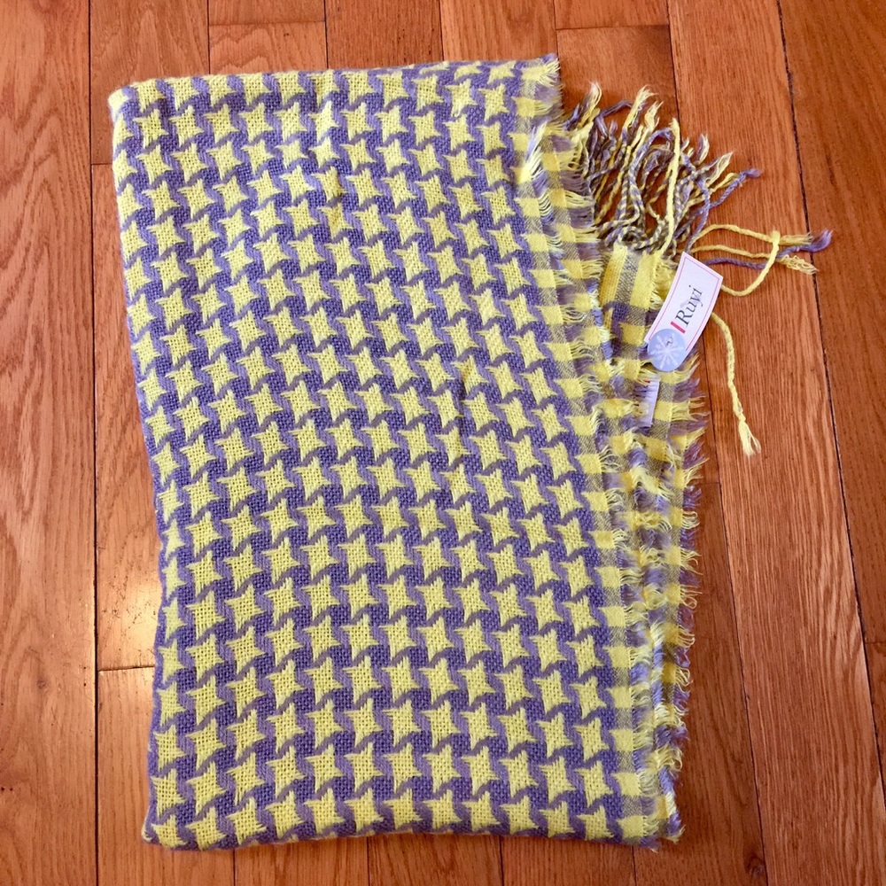 Ruyi Scarf