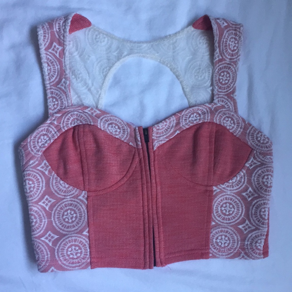 Front-zip crop top/bustier
