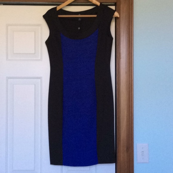 New Cocktail dress - Picture 4 of 5