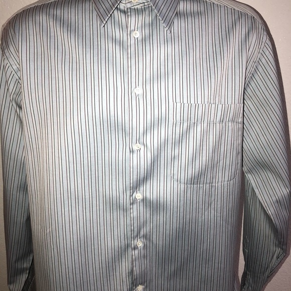 Armani Men’s Button Down Shirt - Picture 4 of 6