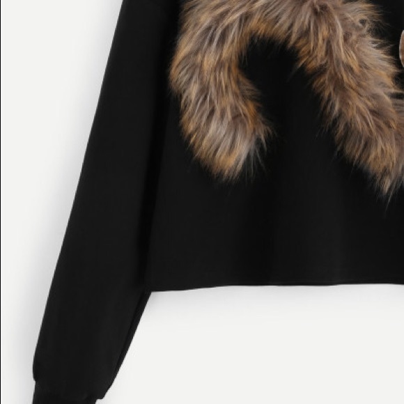 SOLD OUT! Faux Fur Fox Pullover 🦊 - Picture 4 of 4