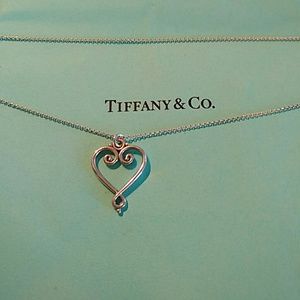 Tiffany & Co RARE AUTHENTIC PALOMA HEART
