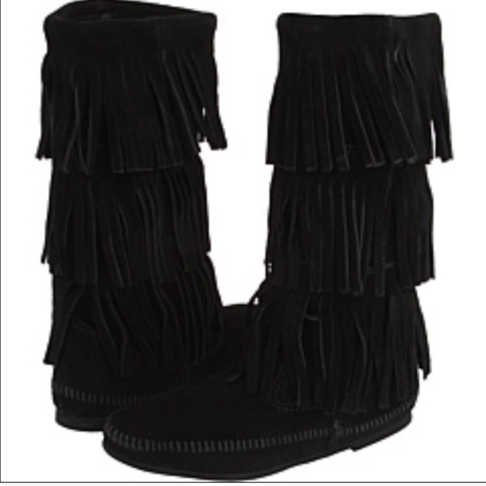 Minnetonka fringe boots