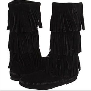 Minnetonka fringe boots