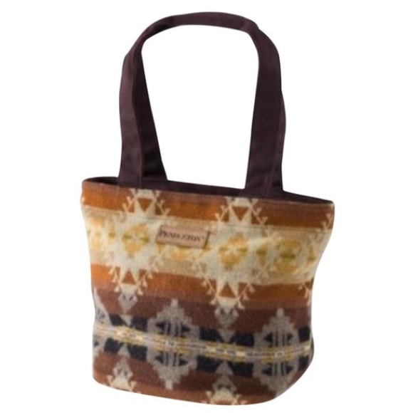 Pendleton Handbags - PENDLETON NWT Woolen Mills City Tote