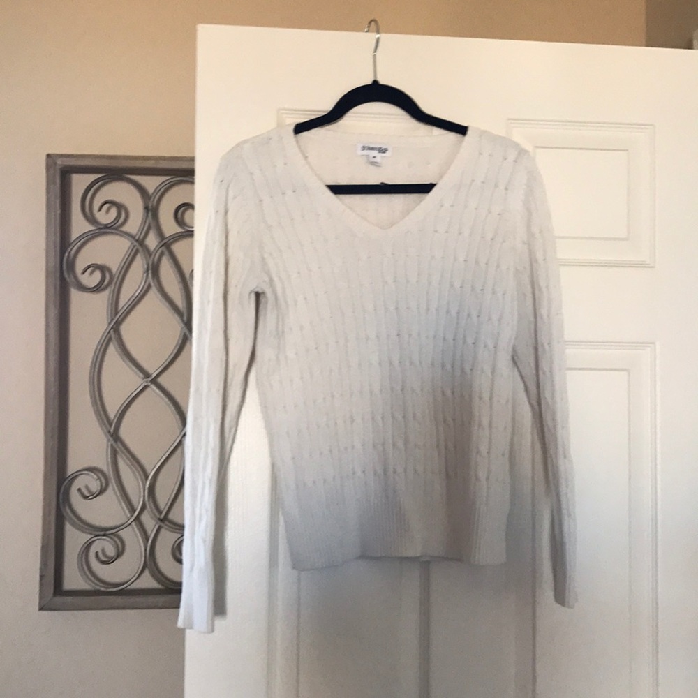 White old bay sweater size M