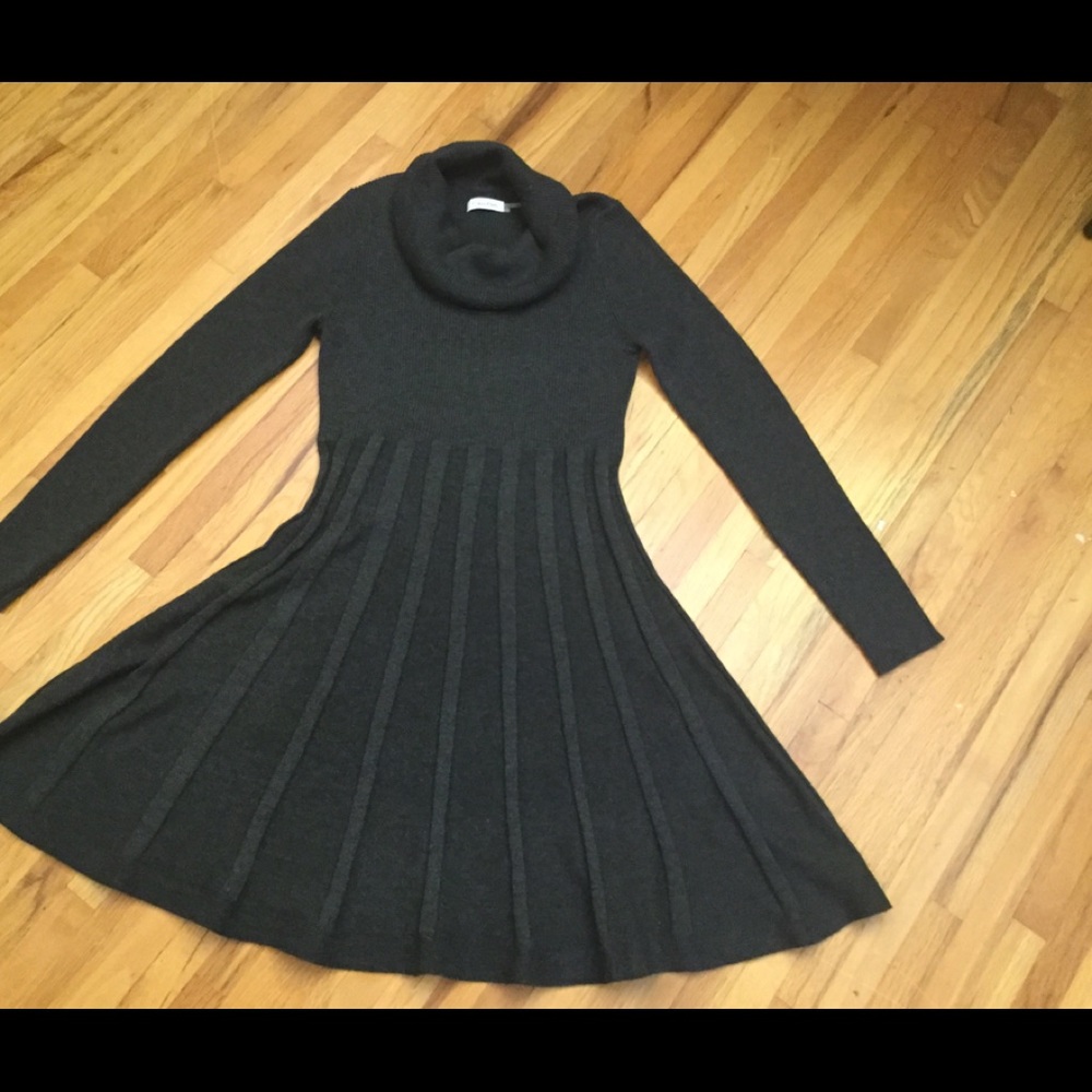 Calvin Klein Sweater Drees. Sz L
