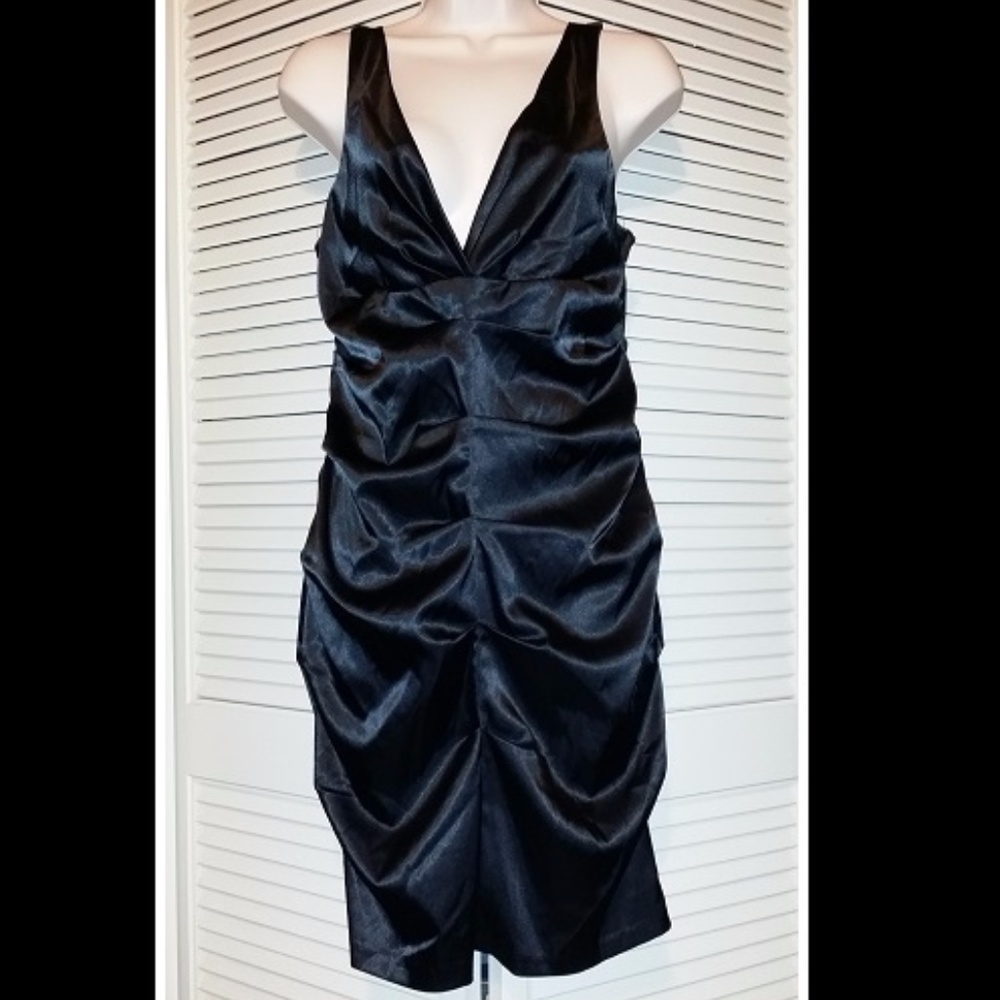 B. Darlin Black cocktail dress size 11/12