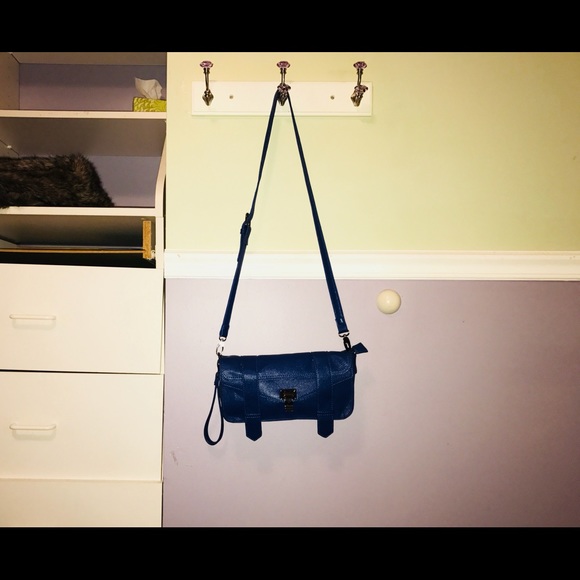 $30. JESSICA BURMAN purse - Picture 3 of 4