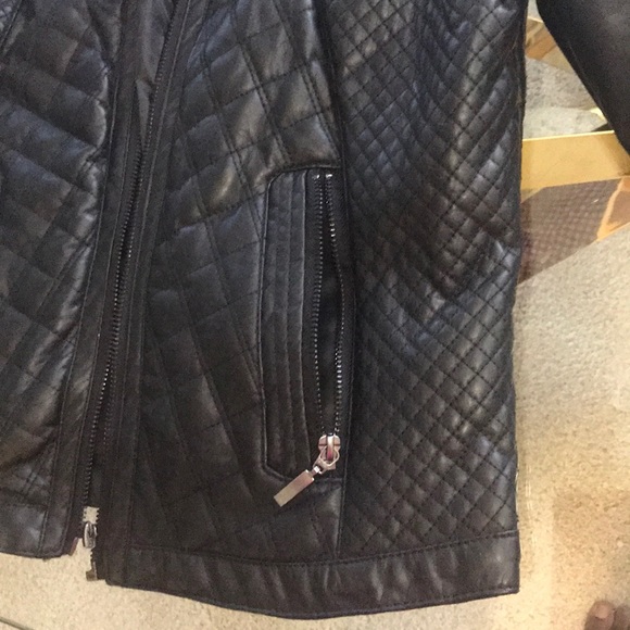 Leather jacket - Picture 2 of 7