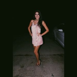 Meet your Posher, Leili