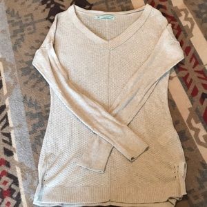 Maurice’s v neck sweater