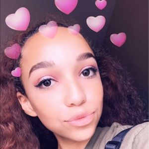 Meet your Posher, Raygan