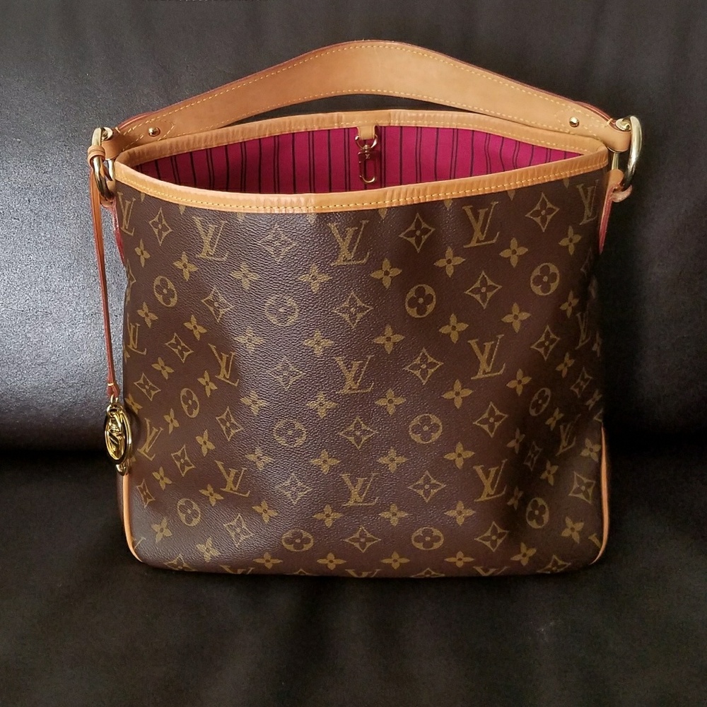 🎉SOLD🎉 Louis Vuitton Delightful PM