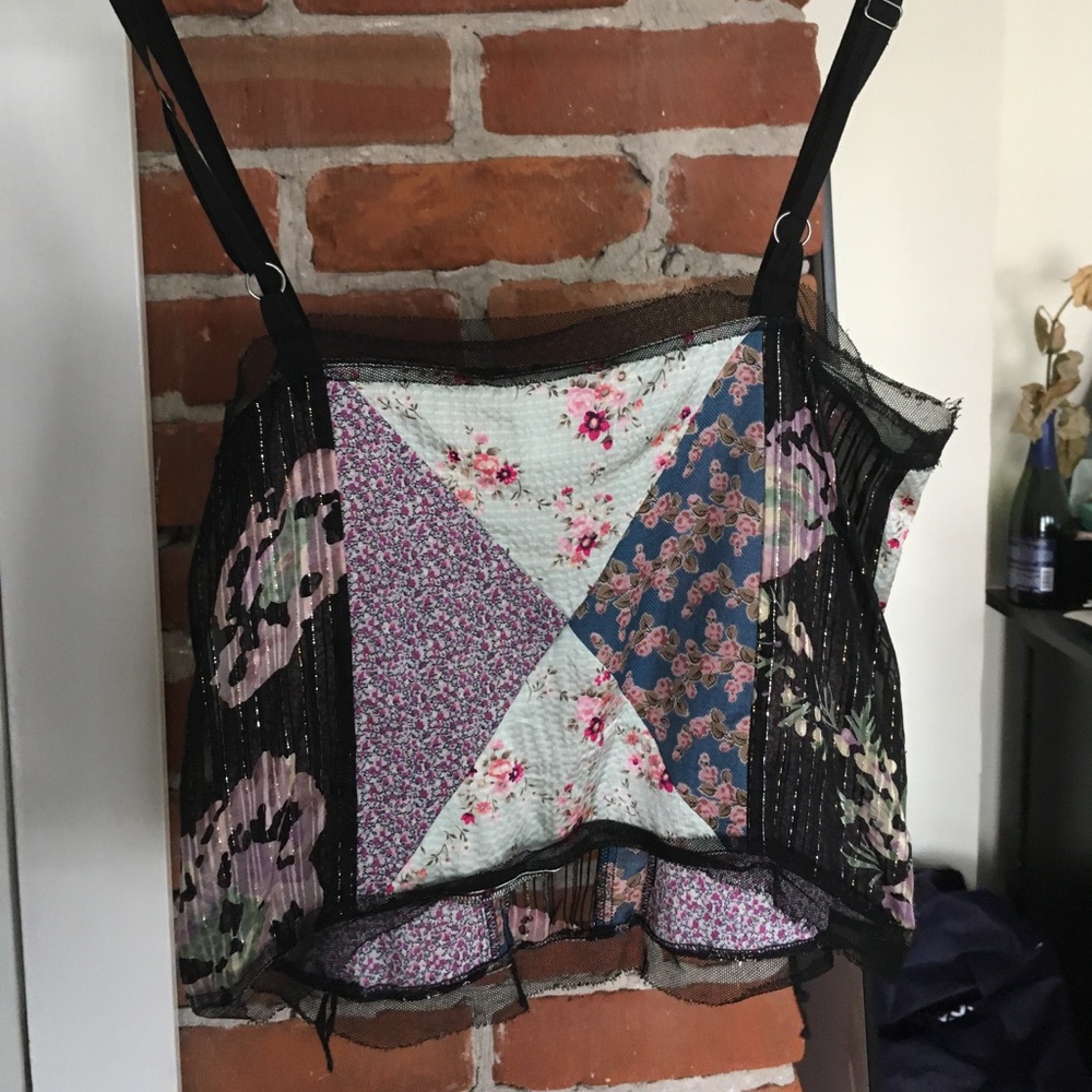 Silk Tank Top ✨👌🏽💕 - Picture 2 of 5