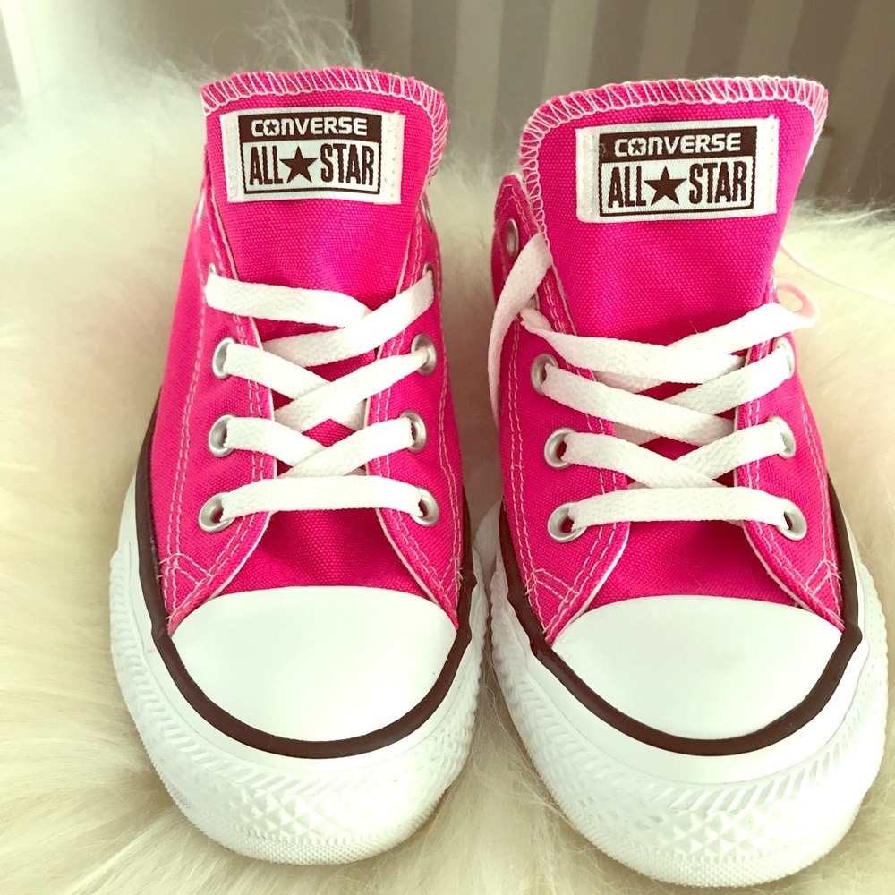 Converse Chuck Taylors “like new”